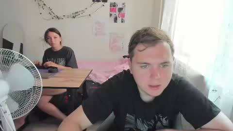 kesh_mne online show from June 9, 1:33 pm