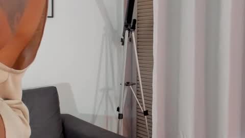 Kevin Lance online show from December 22, 8:54 am