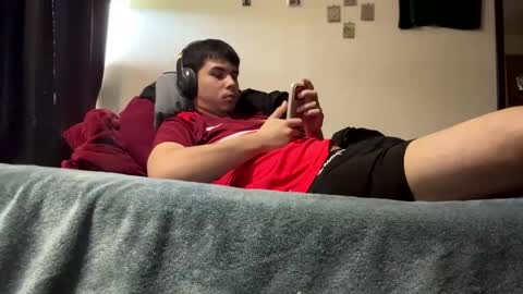 kevinderon1 online show from March 27, 6:20 pm