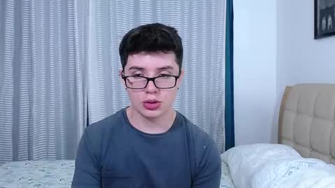 Kevin online show from October 3, 3:04 am