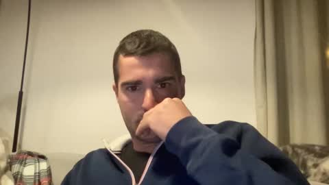 kevinpillobello online show from November 25, 5:12 pm