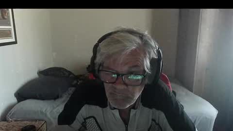 Snapshot of kevwestunder9696 chatting on November 1, 8:57 am kevwestunder9696 online show from November 1, 8:57 am