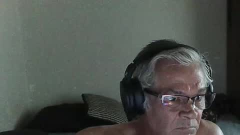 Snapshot of kevwestunder9696 chatting on February 20, 10:37 am kevwestunder9696 online show from February 20, 10:37 am