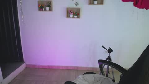keyla_92 online show from May 21, 2:01 pm
