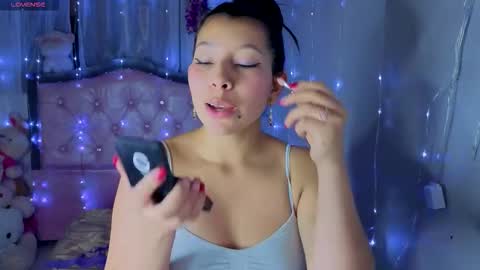 Snapshot of keyla_meow2002 chatting on October 4, 1:58 am keyla meow2002 online show from October 4, 1:58 am