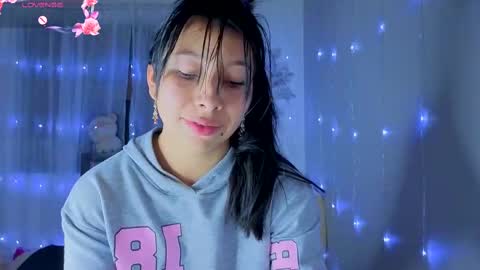 Snapshot of keyla_meow2002 chatting on September 18, 2:15 am keyla meow2002 online show from September 18, 2:15 am