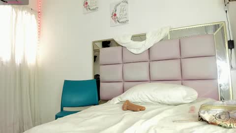 keyla online show from September 25, 3:19 pm