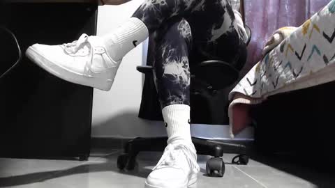     online show from February 25, 6:33 pm