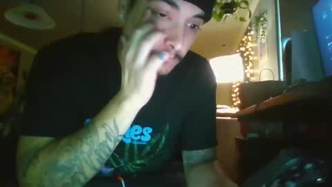 keyway1 online show from December 3, 6:41 pm