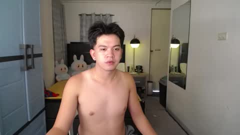 Arch online show from April 21, 7:15 am