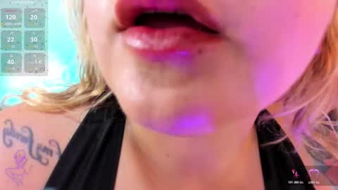 Kharla Marin online show from November 24, 9:13 pm