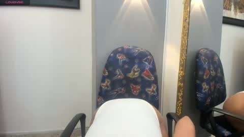 khateandersson online show from September 23, 8:48 pm