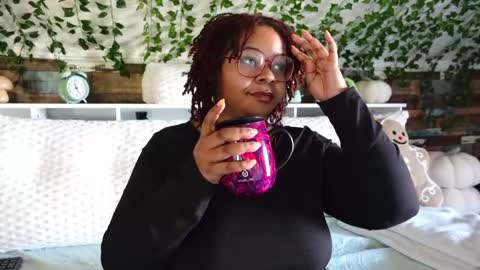 Khaya online show from March 3, 4:26 pm