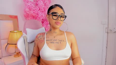 Khelany Isyy  online show from February 6, 12:33 am