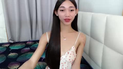 khloe online show from March 9, 2:54 pm