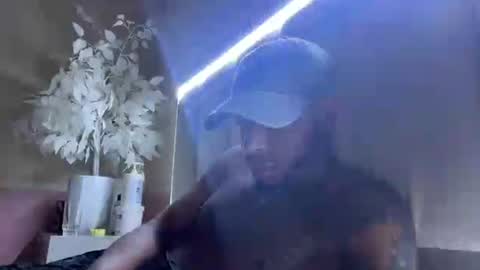 khodii room online show from July 18, 5:37 pm