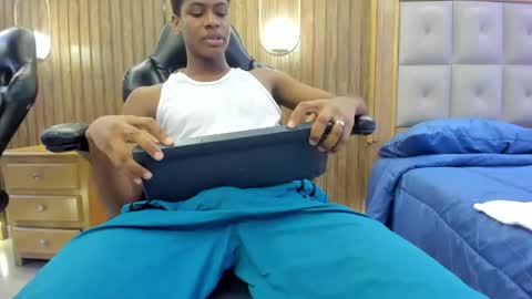 Kris Evans online show from June 3, 7:52 pm