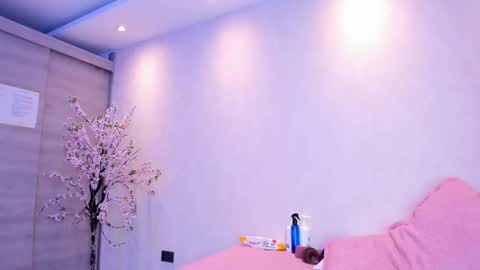    N         M online show from October 20, 12:32 pm