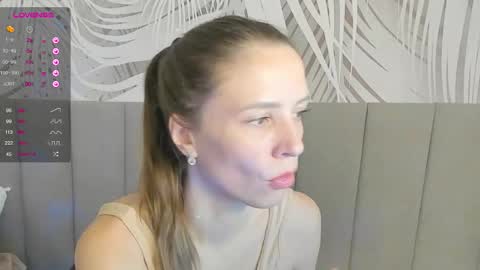 Kiara online show from December 18, 2:18 am