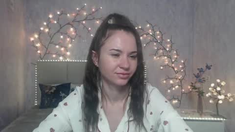 Kara online show from April 16, 8:42 pm