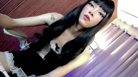kieramoore online show from May 19, 3:41 pm