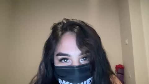 KIIWEE online show from November 5, 3:52 am