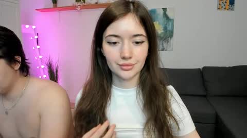 Snapshot of kiki_mcflurry chatting on October 25, 8:20 pm PavelPolly online show from October 25, 8:20 pm
