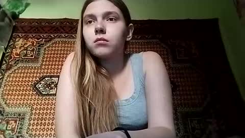 kikibang_ online show from October 16, 10:04 am