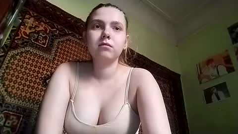 kikibang_ online show from February 14, 9:01 am