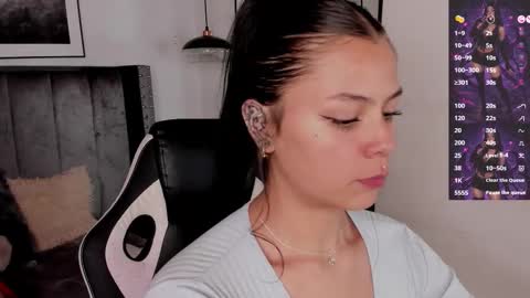 Kikii  online show from March 25, 2:51 am