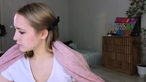 kikikarma online show from January 12, 7:32 pm