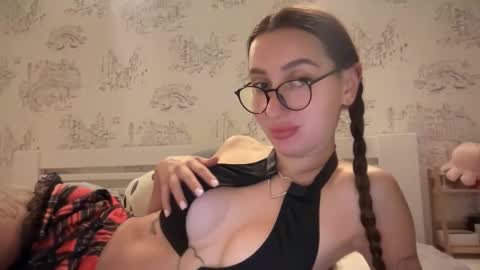 Snapshot of kikkymoore chatting on October 1, 9:13 pm Kayli online show from October 1, 9:13 pm