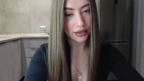 EvaAnna online show from February 21, 7:32 pm