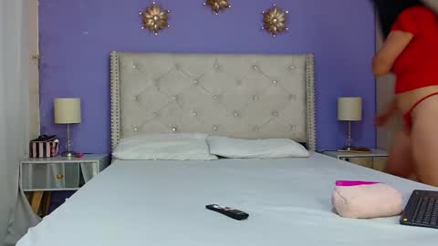 Mia  Kim online show from November 10, 10:51 am