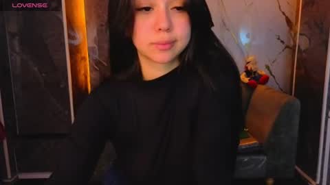 kim_perry_b online show from July 18, 2:57 am