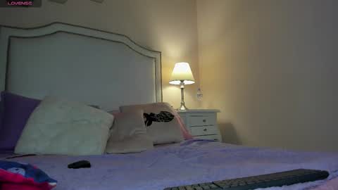 Snapshot of kimapril chatting on October 14, 8:12 pm April online show from October 14, 8:12 pm