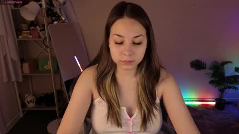 Kim online show from April 7, 9:22 am