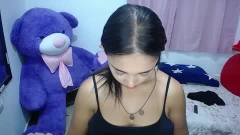Snapshot of kimberly_slim chatting on October 10, 12:00 pm Kim online show from October 10, 12:00 pm