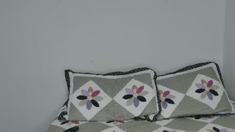 kim online show from April 2, 3:03 am