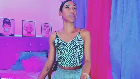 Snapshot of kimberly_thompsom chatting on January 11, 11:23 am Your Queen KIM online show from January 11, 11:23 am