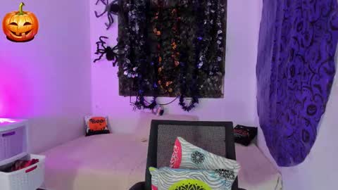 kimberly_thonson online show from October 20, 10:59 pm