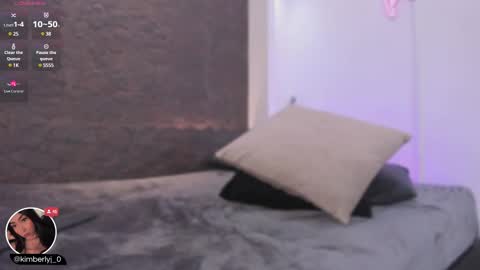 kimberlyjonss online show from February 15, 2:44 pm