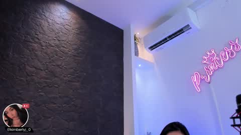 kimberlyjonss online show from March 4, 11:51 am