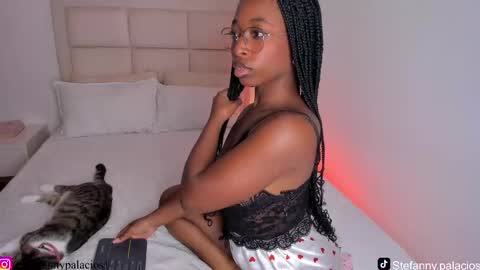 Queen Kim online show from November 18, 11:15 pm