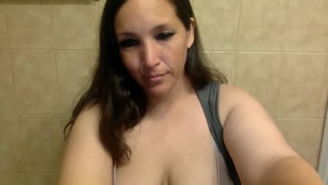 Snapshot of kimberlylynn chatting on October 26, 11:44 am KimberlyLynn online show from October 26, 11:44 am