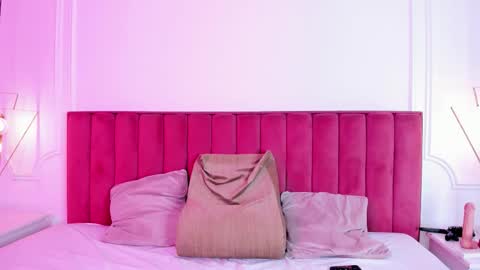 Kimberlyn online show from February 27, 2:53 pm