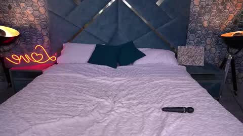 Kim online show from November 27, 2:58 pm