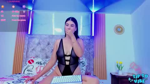 KAREN  online show from November 17, 2:52 pm