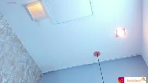  KIM  online show from September 19, 3:32 am