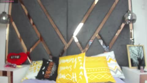 Kimy online show from November 18, 2:53 pm